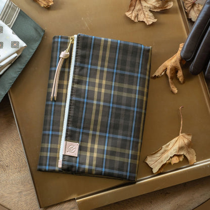 Tragen: Bitter Plaid, A6 Techo Cover