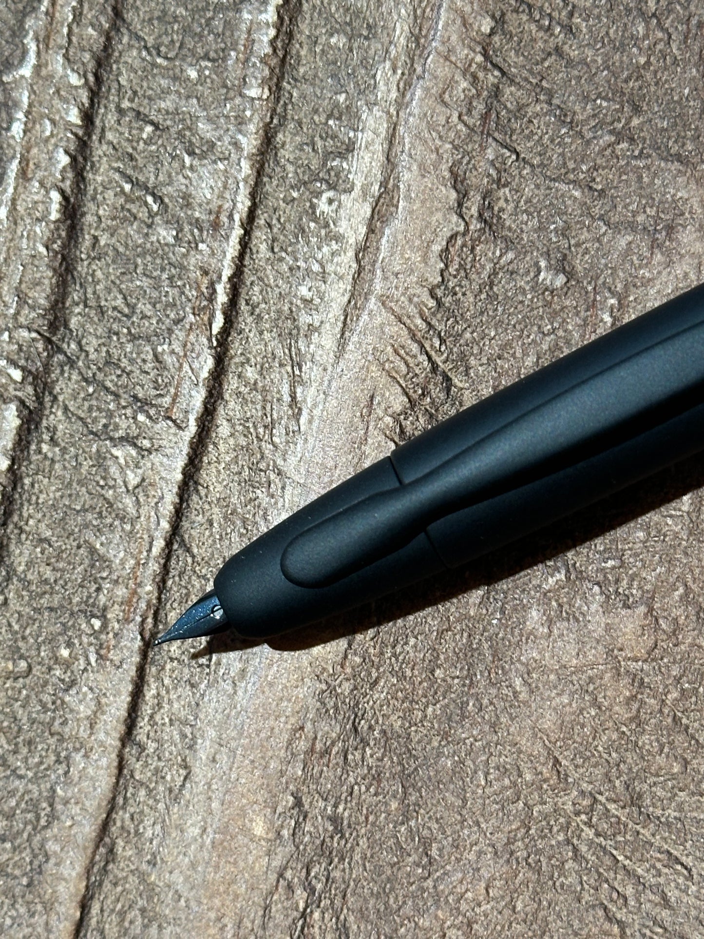 Capless 啞黑色鋼筆｜EF/F/M 筆尖