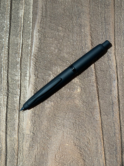 Capless 啞黑色鋼筆｜EF/F/M 筆尖