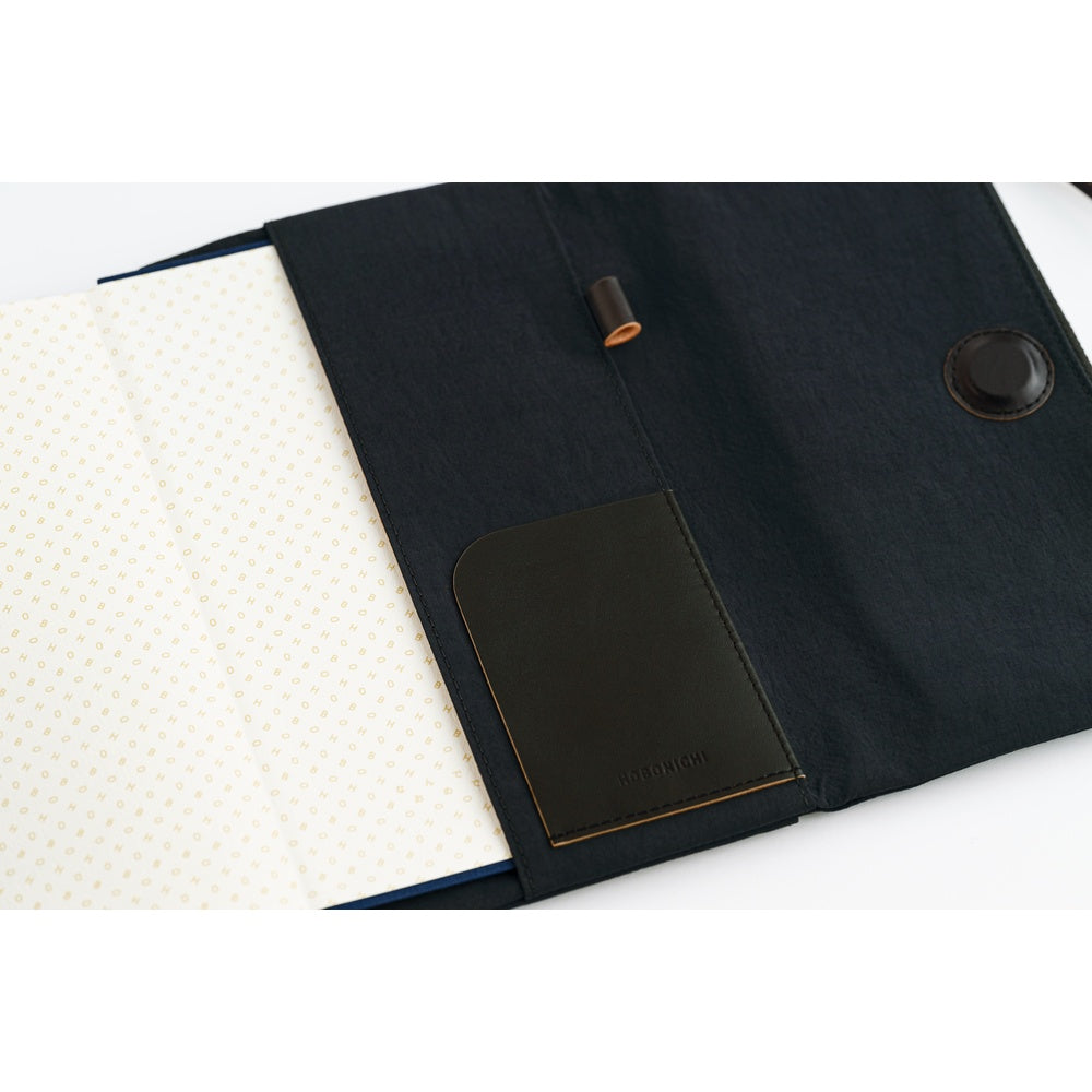 Tragen: Black, Weeks Techo Cover