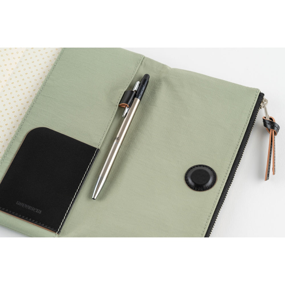 Tragen: Oakmoss, Weeks Techo Cover