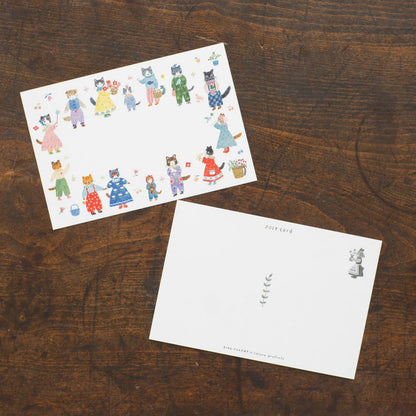 Little Fluffy Friends, Postcard Pad by Aiko Fukawa, Hyogensha cozyca products