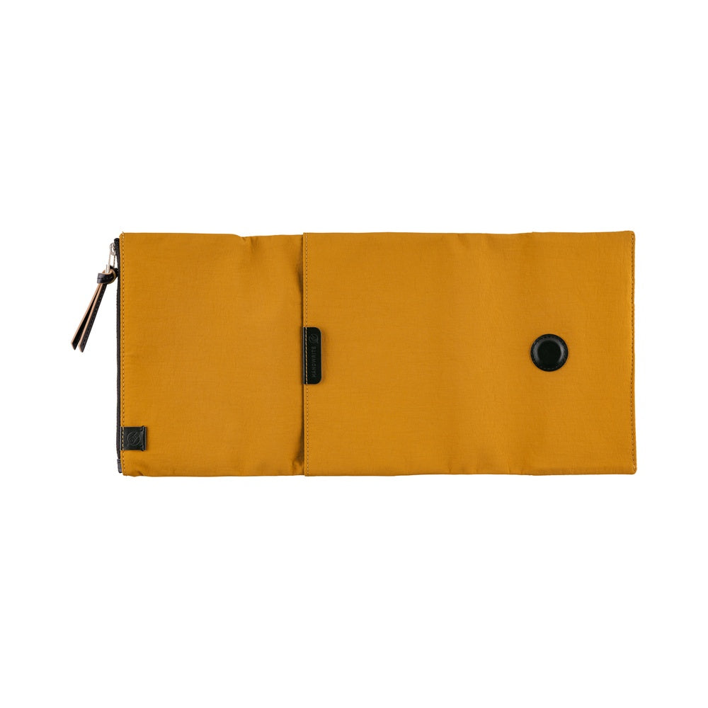Tragen: Mustard, A6 Techo Cover