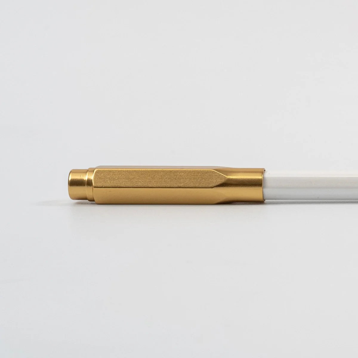 Blackwing Point Guard, Gold / Silver / Black / White