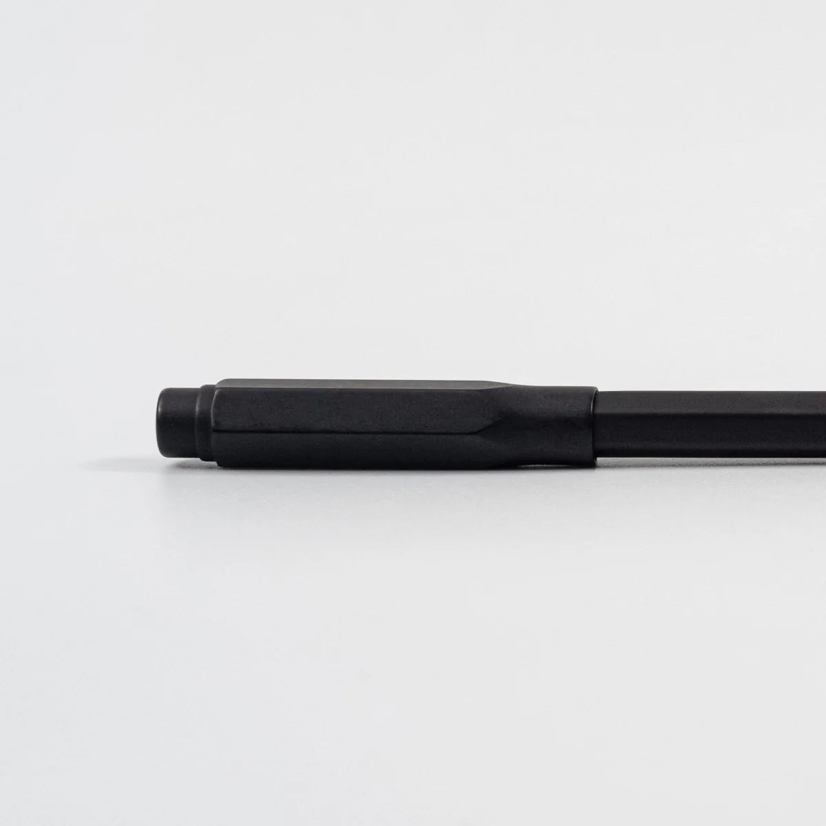 Blackwing Point Guard, Gold / Silver / Black / White