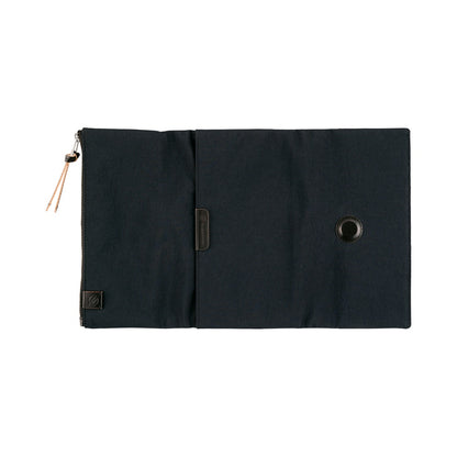 Tragen: Black, Weeks Techo Cover