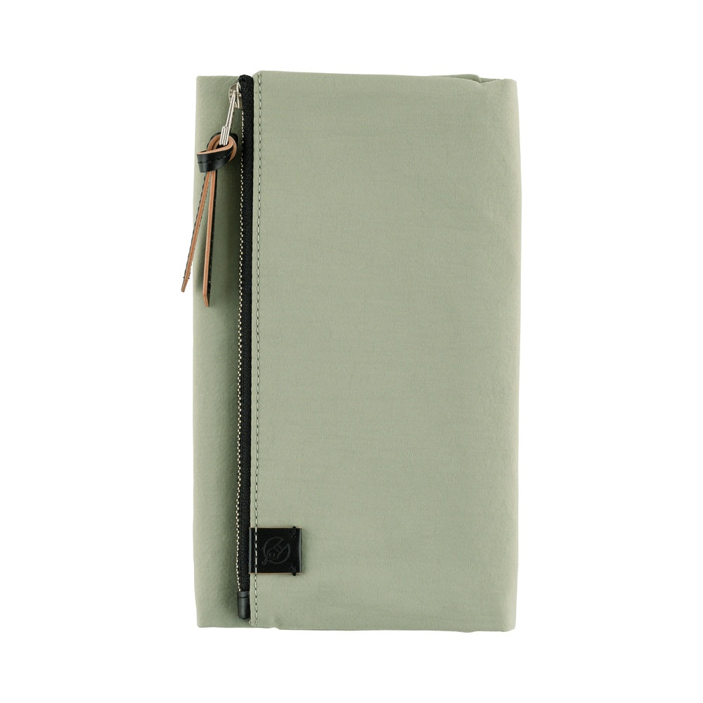 Tragen: Oakmoss, Weeks Techo Cover