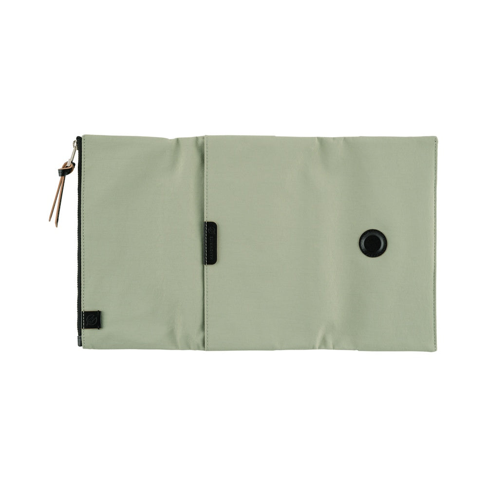 Tragen: Oakmoss, Weeks Techo Cover